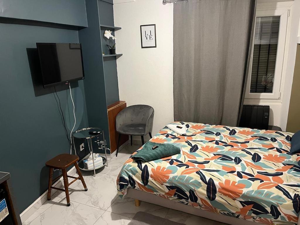 Charmant Studio Dans Maison Lägenhet Sarcelles Exteriör bild