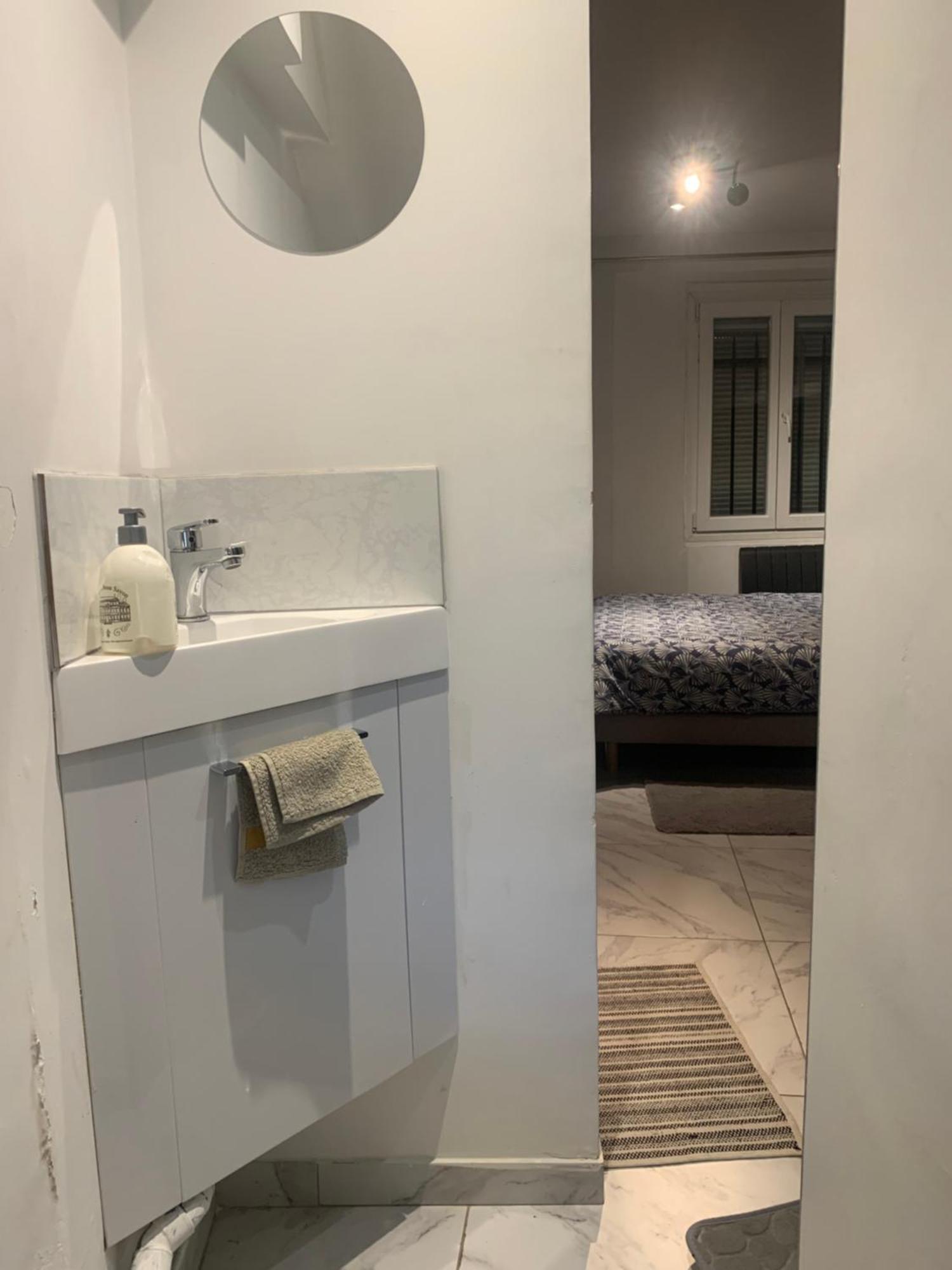 Charmant Studio Dans Maison Lägenhet Sarcelles Exteriör bild